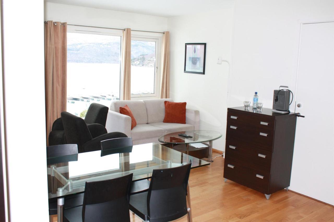 Smaken Av Ryfylke Event As Overnatting, Bygningen Drives Ikke Som Hotell Hjelmeland Esterno foto